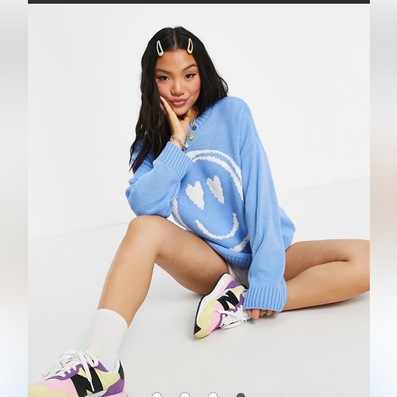 ASOS women’s petite oversized Smiley Face Sweater crew neck ribbed waist cuffs 2 - Picture 12 of 14